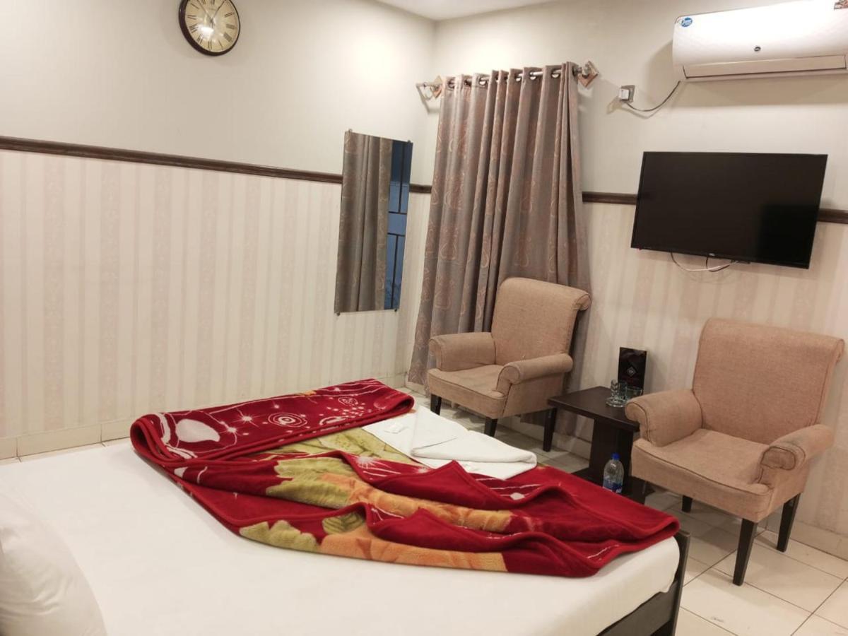 Hotel Eden Rock Rawalpindi Buitenkant foto