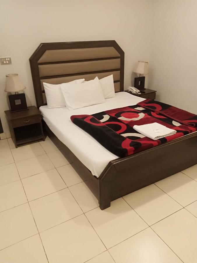 Hotel Eden Rock Rawalpindi Buitenkant foto